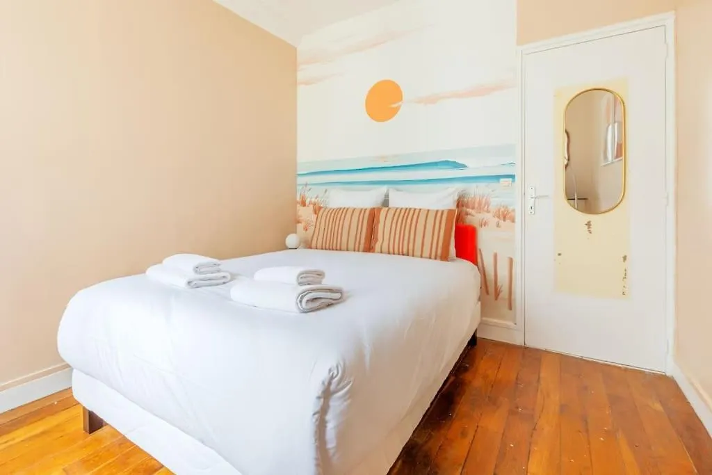 Joli 2 Pieces Dans Un Agreable Quartier De Paris Apartment 0*,  France
