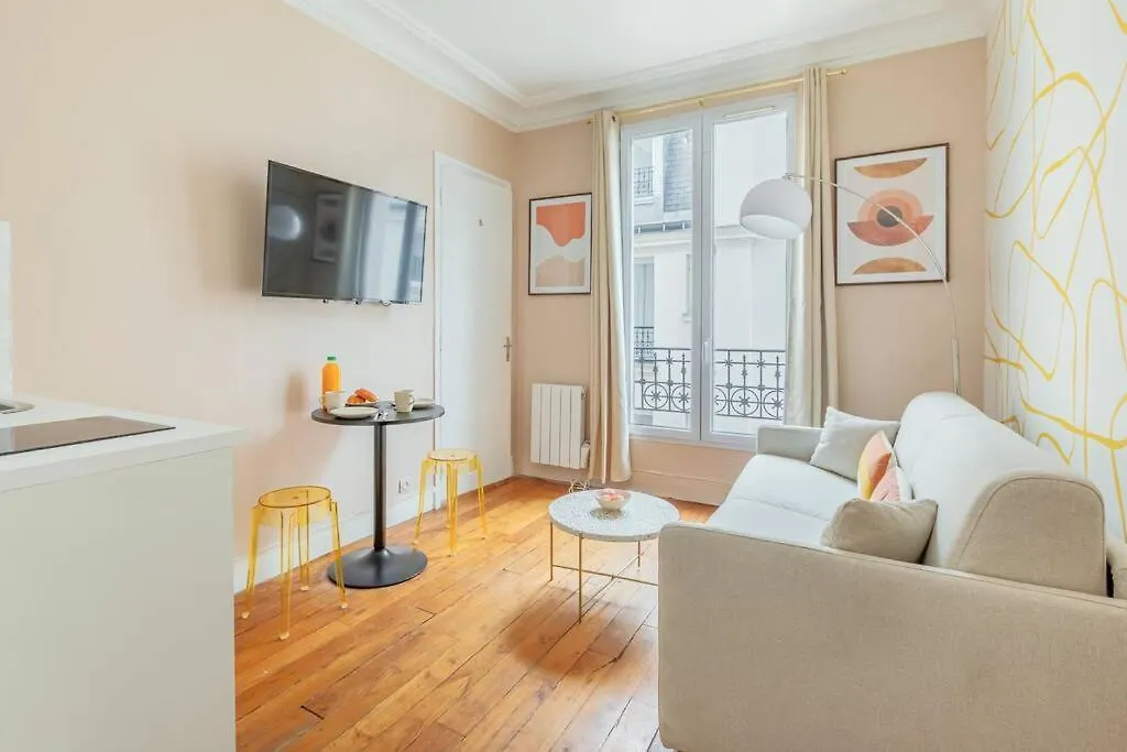 Joli 2 Pieces Dans Un Agreable Quartier De Paris Apartment France